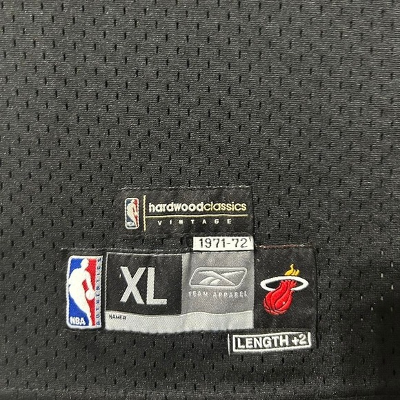 2006 NBA Miami Heat Reebok Dwayne Wade Jersey - Picture 6 of 7